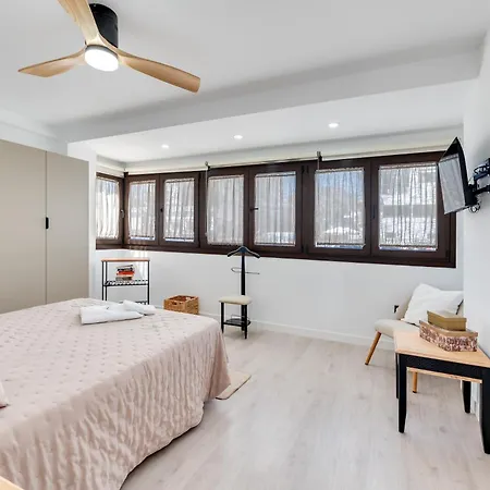 Puerto Marina Apartment *